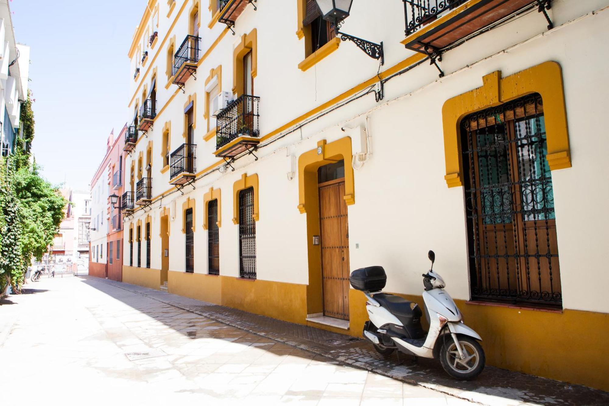 Zona Alameda De Hercules Silencioso Sevilla Exteriér fotografie